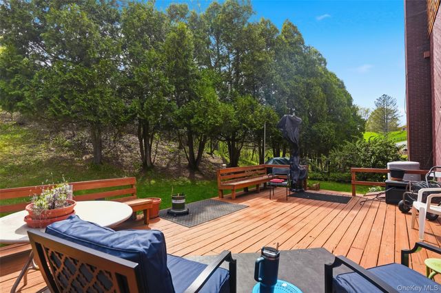 144 Yantz Road, Red Hook, NY 12571
