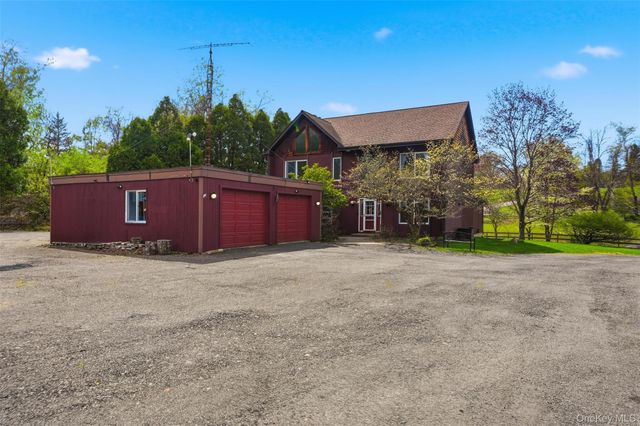144 Yantz Road, Red Hook, NY 12571