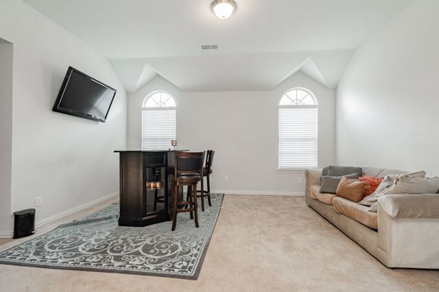 115 Basswood Drive, Red Oak, TX 75154