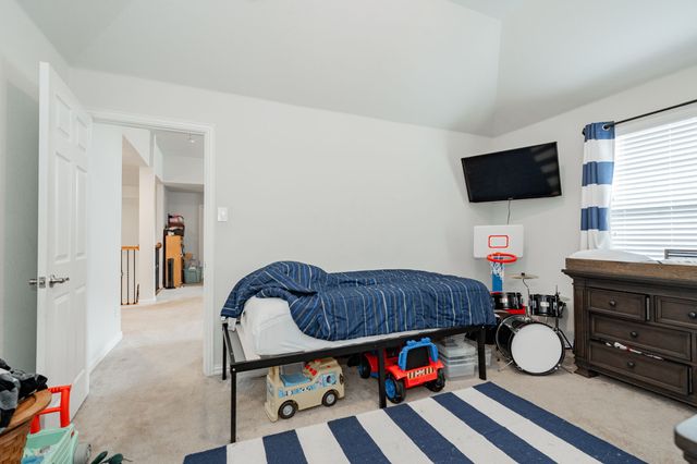 115 Basswood Drive, Red Oak, TX 75154