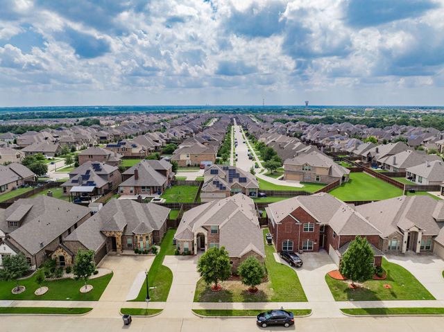 115 Basswood Drive, Red Oak, TX 75154