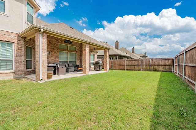 115 Basswood Drive, Red Oak, TX 75154