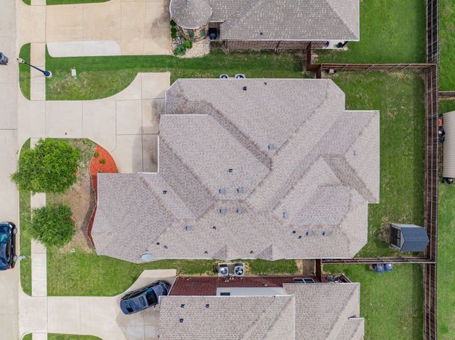 115 Basswood Drive, Red Oak, TX 75154
