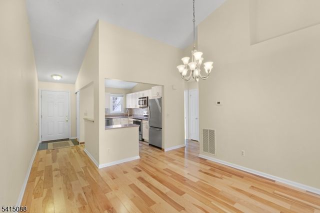 58 Smithfield Ct, Bernards Twp., NJ 07920