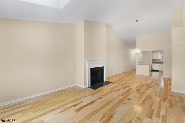 58 Smithfield Ct, Bernards Twp., NJ 07920