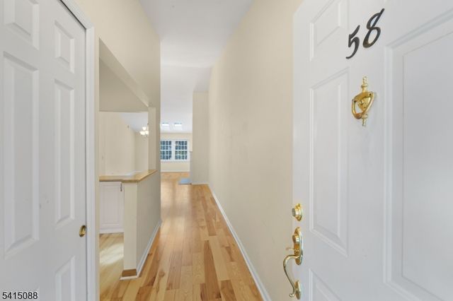 58 Smithfield Ct, Bernards Twp., NJ 07920