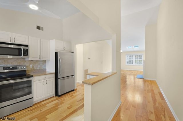 58 Smithfield Ct, Bernards Twp., NJ 07920