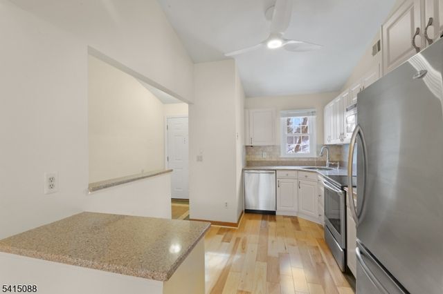 58 Smithfield Ct, Bernards Twp., NJ 07920