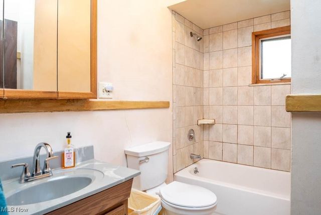 14510 Granger Road, Maple Heights, OH 44137