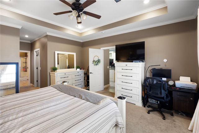 68 Larkspur Court, Russellville, AR 72802