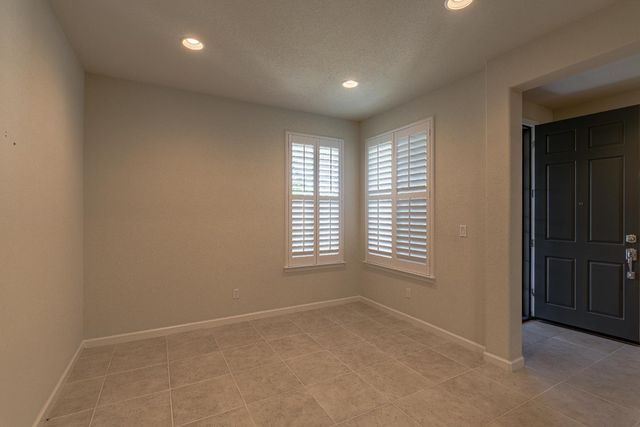 9567 Oakham Way, Elk Grove, CA 95757