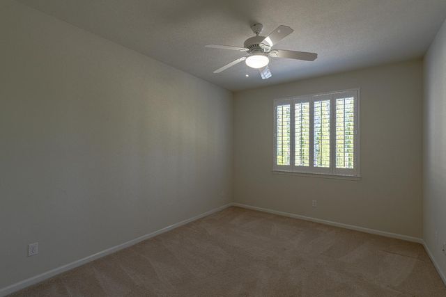 9567 Oakham Way, Elk Grove, CA 95757