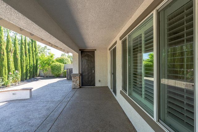 9567 Oakham Way, Elk Grove, CA 95757