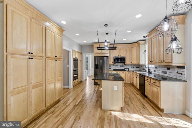 17432 BROWNSVILLE LN, Hamilton, VA 20158