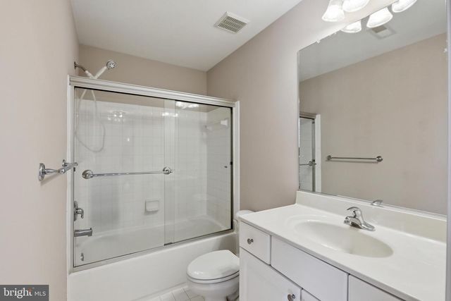 17432 BROWNSVILLE LN, Hamilton, VA 20158