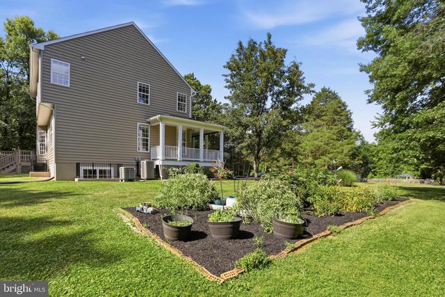 17432 BROWNSVILLE LN, Hamilton, VA 20158
