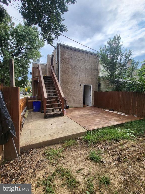 2100 W 6TH ST, CHESTER, PA 19013 — photo 3