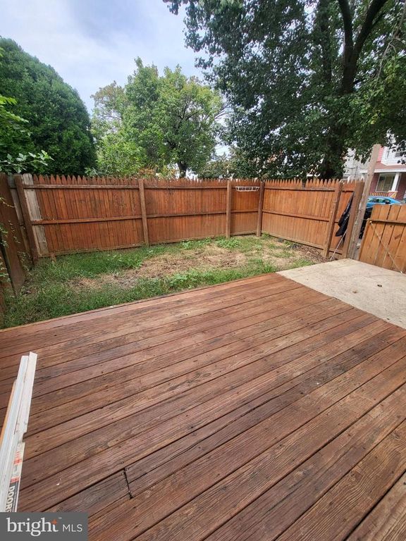 2100 W 6TH ST, CHESTER, PA 19013 — photo 4