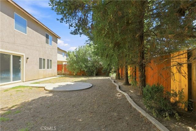 10619 Grand Prairie Dr, Bakersfield, CA 93311