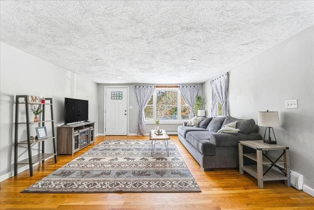 944 Long Pond Rd., Plymouth, MA 02360