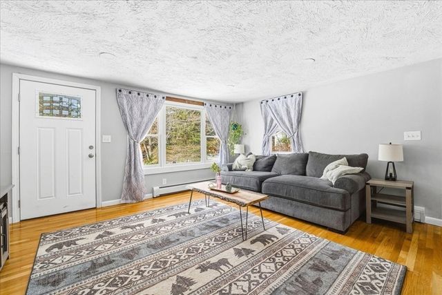 944 Long Pond Rd., Plymouth, MA 02360