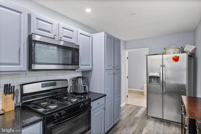 100 HADDON AVE, Gibbsboro, NJ 08026