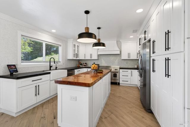 11957 Bodega Hwy, Sebastopol, CA 95472