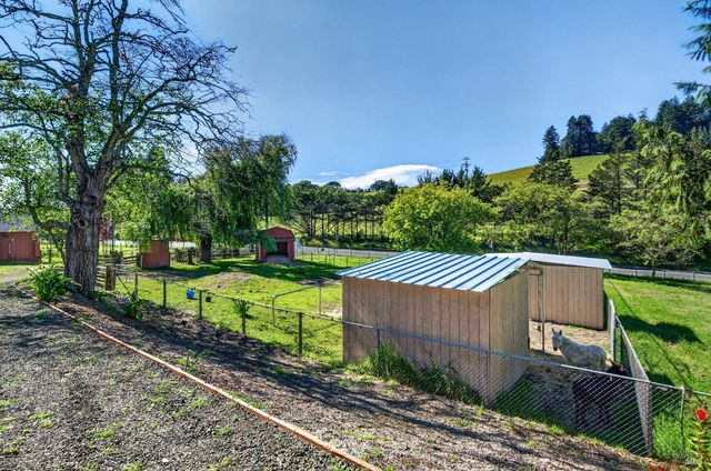 11957 Bodega Hwy, Sebastopol, CA 95472