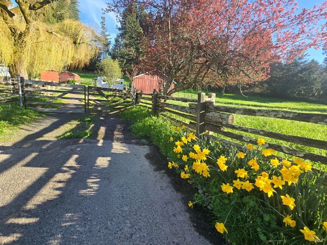 11957 Bodega Hwy, Sebastopol, CA 95472