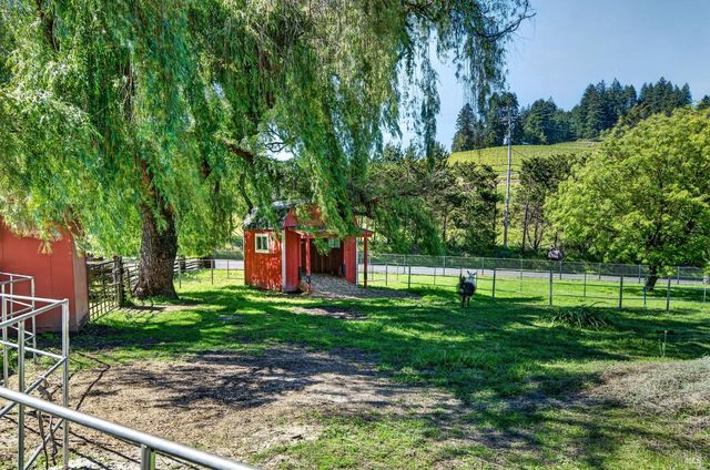 11957 Bodega Hwy, Sebastopol, CA 95472
