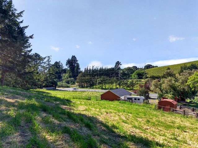 11957 Bodega Hwy, Sebastopol, CA 95472