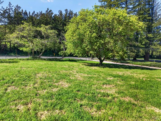 11957 Bodega Hwy, Sebastopol, CA 95472