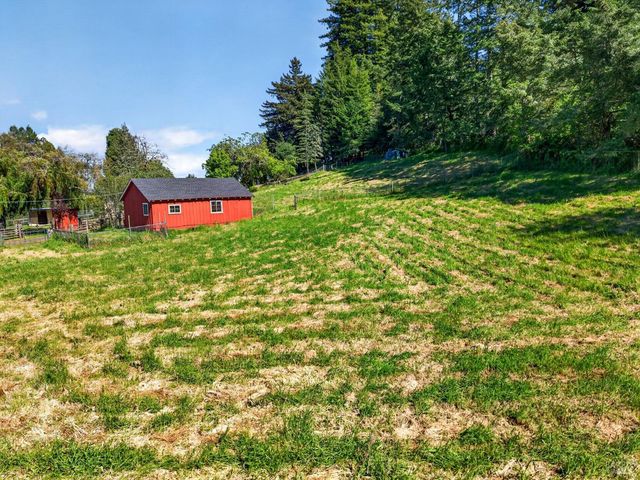 11957 Bodega Hwy, Sebastopol, CA 95472