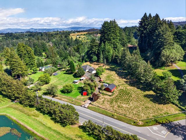 11957 Bodega Hwy, Sebastopol, CA 95472