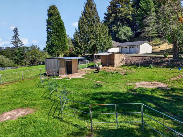 11957 Bodega Hwy, Sebastopol, CA 95472