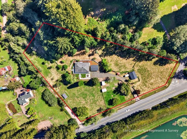 11957 Bodega Hwy, Sebastopol, CA 95472