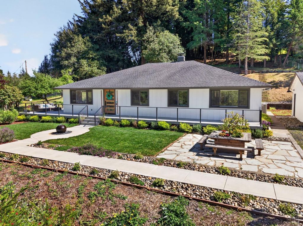 11957 Bodega Hwy, Sebastopol, CA 95472