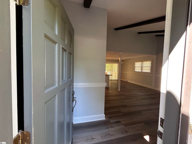 75 Creekfield Road, Clinton, SC 29325