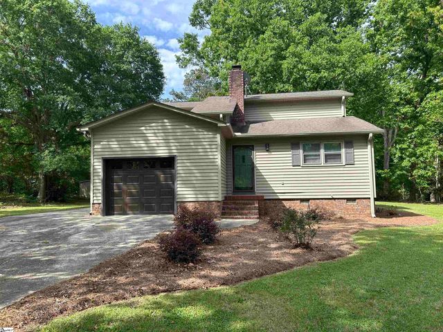 75 Creekfield Road, Clinton, SC 29325