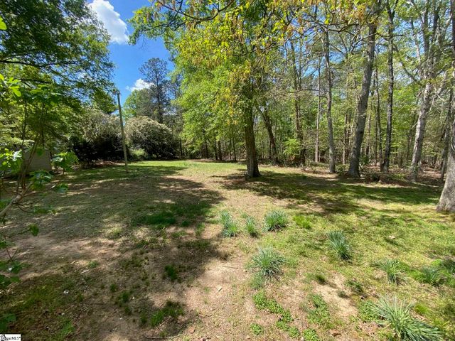 75 Creekfield Road, Clinton, SC 29325