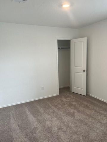 2215 Cyclone DR, Lockhart, TX 78644