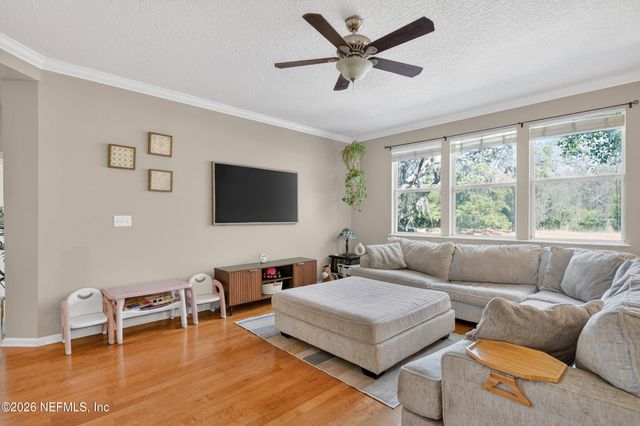 1267 DUNNS LAKE Drive, Jacksonville, FL 32218