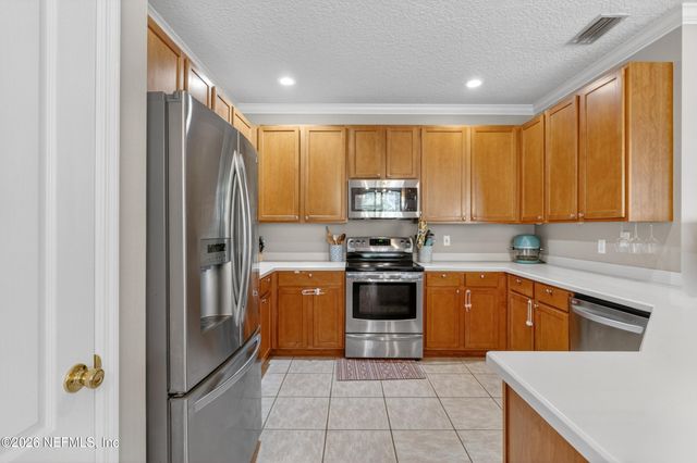 1267 DUNNS LAKE Drive, Jacksonville, FL 32218