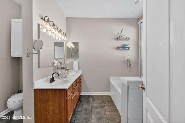 1267 DUNNS LAKE Drive, Jacksonville, FL 32218