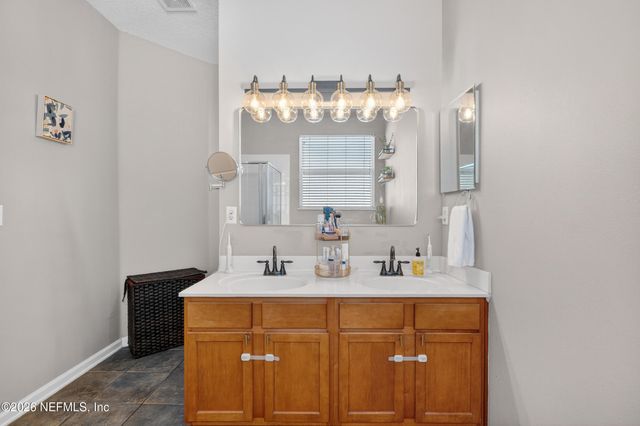 1267 DUNNS LAKE Drive, Jacksonville, FL 32218