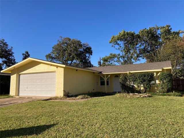 804 Loganwood Avenue, Richardson, TX 75080