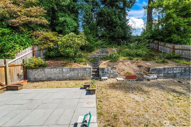 223 Del Monte Avenue, Fircrest, WA 98466