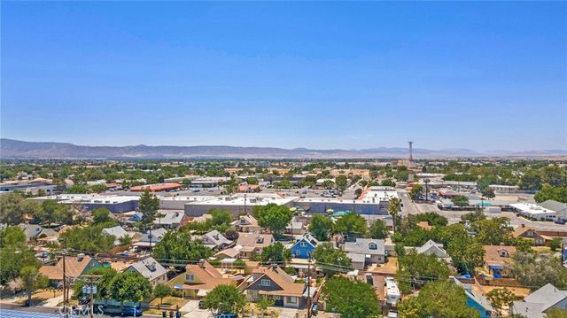 44309 Hardwood Avenue, Lancaster, CA 93534