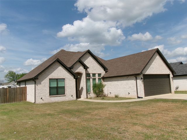 137 Stadium Lane, Van, TX 75790