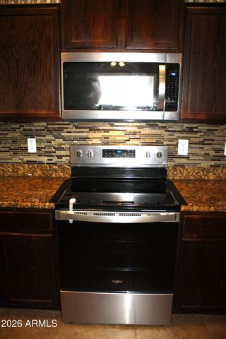 10225 W CAMELBACK Road 19, Phoenix, AZ 85037